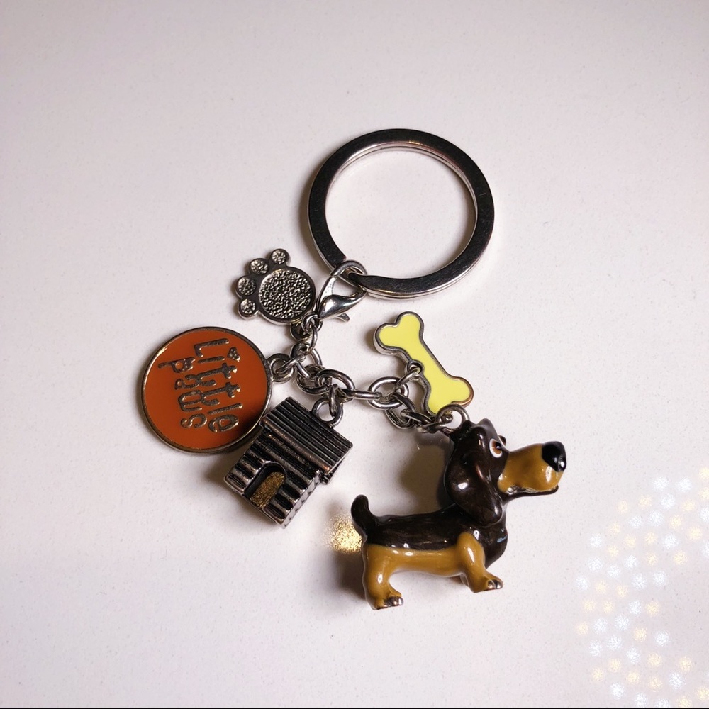 🐾 Dog Keychain